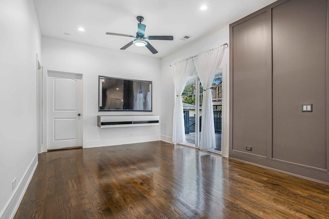 939 N Massasoit Ave, Chicago, IL 60651 - unfurnished living room featuring ceiling fan, wood finished floors, baseboards, and recessed lighting