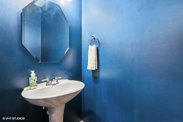 190 Birch Ln, Saint Charles, IL 60175 - view of bathroom