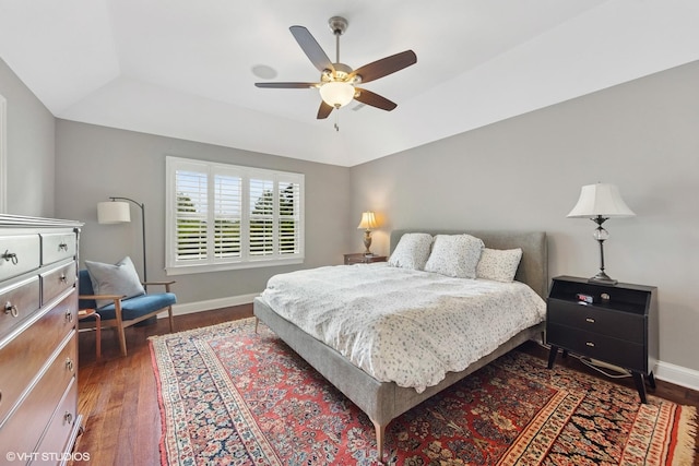 716 Kingsbrook Gln, Glen Ellyn, IL 60137 - bedroom featuring a raised ceiling, dark wood finished floors, and baseboards