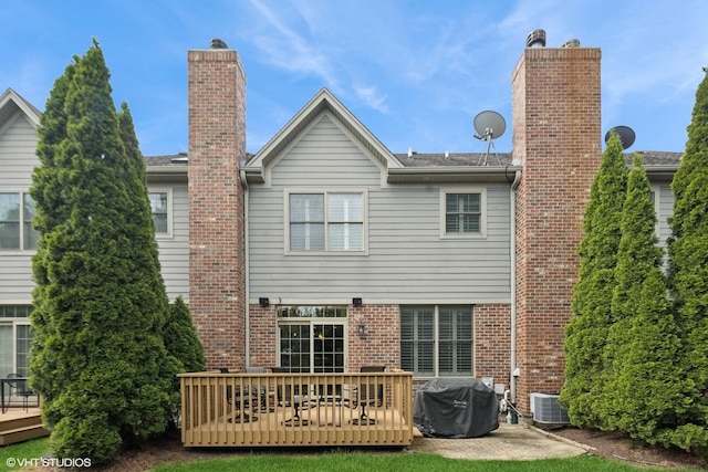 716 Kingsbrook Gln, Glen Ellyn, IL 60137 - rear view of house with a wooden deck, central air condition unit, and brick siding