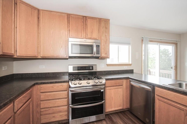 552 Richard Brown Blvd, Volo, IL 60073 - photo 8