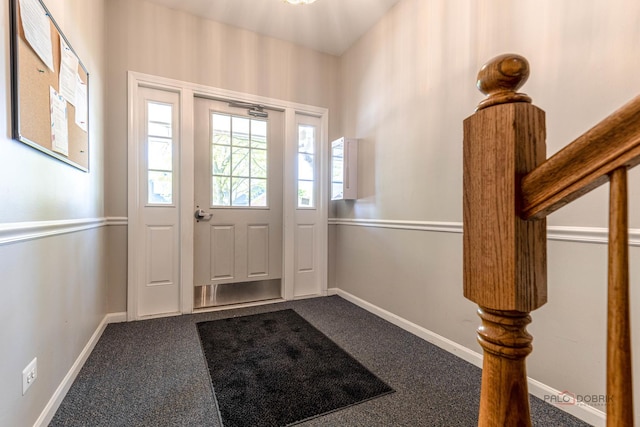2442 Charleston Dr Unit 5, Schaumburg, IL 60193 - carpeted entryway featuring baseboards