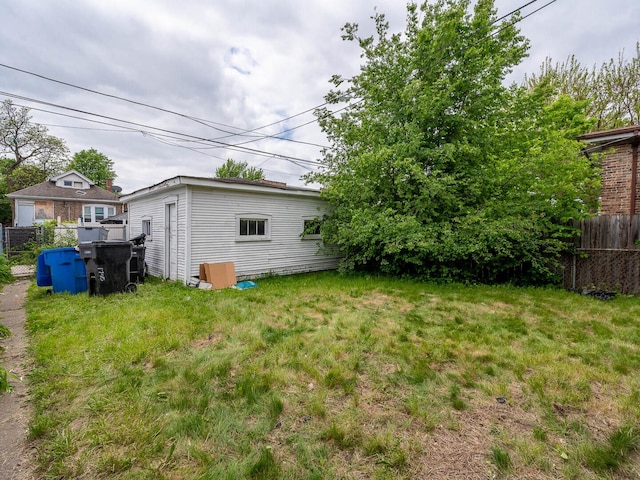 1745 E 85th St, Chicago, IL 60617 - view of yard featuring an outbuilding