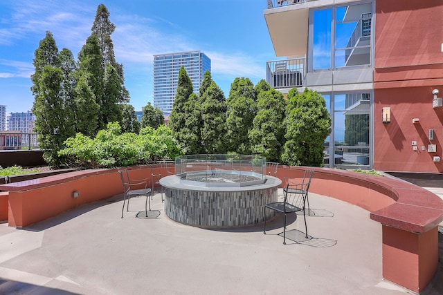 1600 S Prairie Ave Unit 810, Chicago, IL 60616 - view of patio featuring an outdoor fire pit