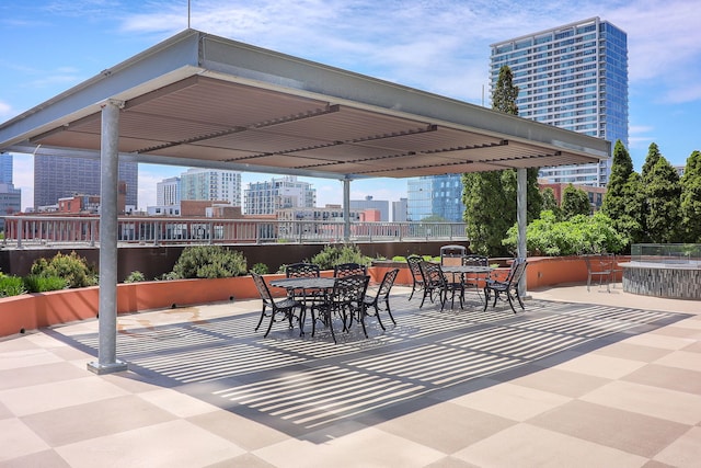 1600 S Prairie Ave Unit 810, Chicago, IL 60616 - view of patio with a city view and outdoor dining space