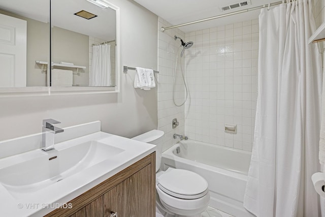 702 Waukegan Rd Unit A207, Glenview, IL 60025 - full bathroom featuring toilet, shower / tub combo with curtain, and vanity