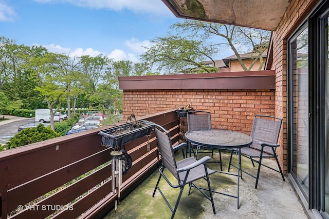 702 Waukegan Rd Unit A207, Glenview, IL 60025 - view of balcony