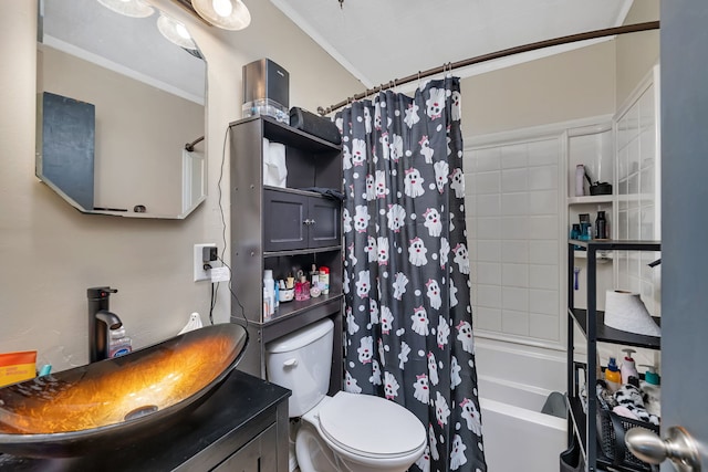 341 N Center St, Braidwood, IL 60408 - bathroom featuring toilet, vanity, shower / tub combo with curtain, and ornamental molding