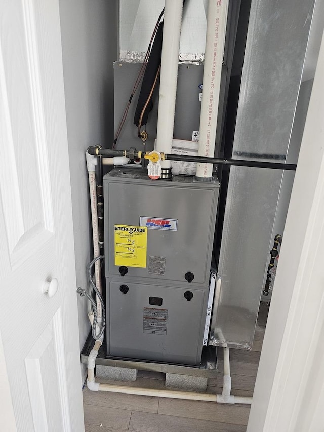 4336 W Gladys Ave, Chicago, IL 60624 - view of utility room