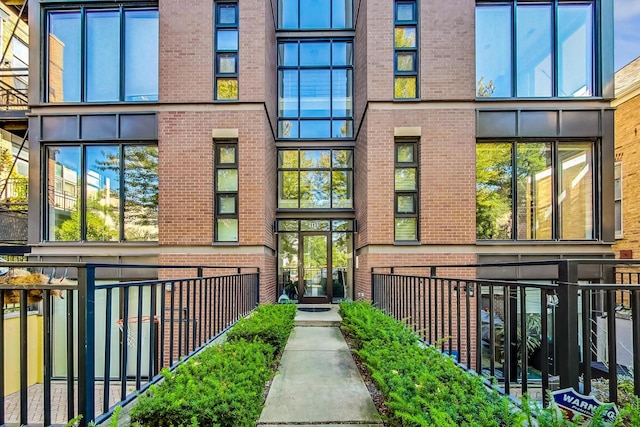 1133 N Wood St Unit 3S, Chicago, IL 60622 - property entrance featuring brick siding