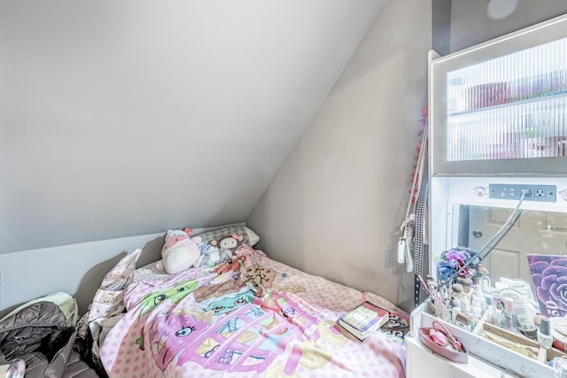 2814 W 40th St, Chicago, IL 60632 - bedroom with lofted ceiling