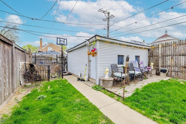 2814 W 40th St, Chicago, IL 60632 - view of yard with an outdoor structure and a patio area