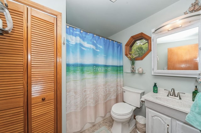 26477 Springwell St, Antioch, IL 60002 - full bathroom featuring toilet, vanity, a closet, and a shower with curtain