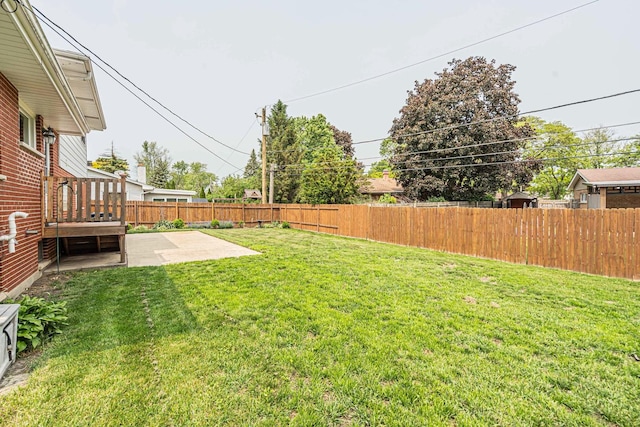 851 Munroe Cir, Des Plaines, IL 60016 - view of yard featuring a patio