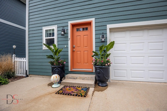 7 Pelican, Ottawa, IL 61350 - property entrance featuring a garage and fence