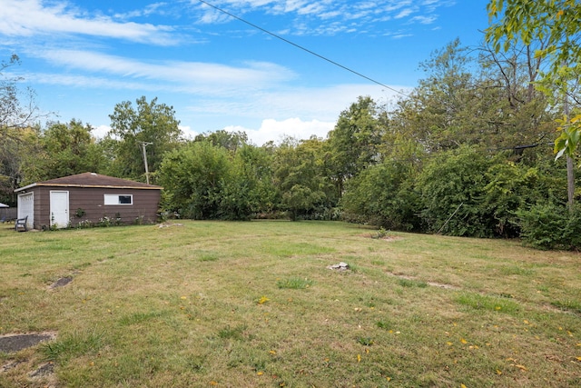 1341 Englewood Ave, Joliet, IL 60432 - view of grassy yard