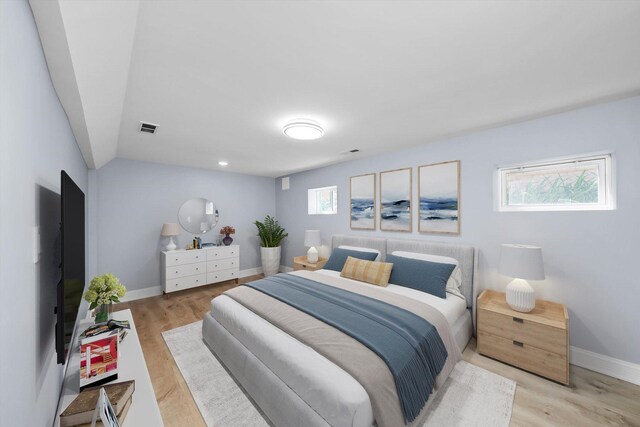3412 Sunnyside Ave, Brookfield, IL 60513 - bedroom featuring light wood-type flooring and baseboards