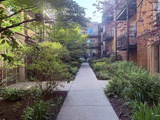 4722 N Beacon St Unit 1E, Chicago, IL 60640 - view of surrounding community