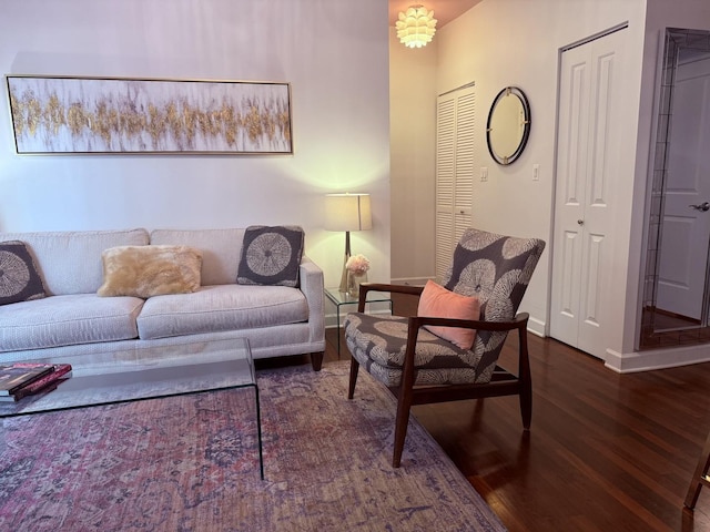 4722 N Beacon St Unit 1E, Chicago, IL 60640 - living room with wood finished floors and baseboards