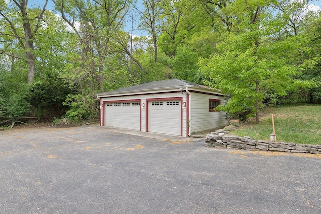 557 Signal Hill Rd, North Barrington, IL 60010 - view of detached garage