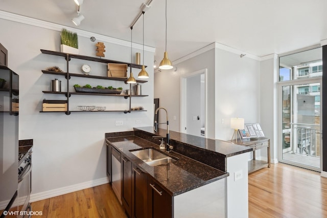 170 W Polk St Unit 1408, Chicago, IL 60605 - kitchen with a sink, stainless steel dishwasher, light wood-style floors, a peninsula, and baseboards