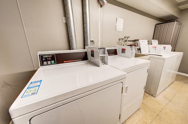 12741 S Lacrosse Ave Unit 3A, Alsip, IL 60803 - community laundry featuring independent washer and dryer and light tile patterned floors