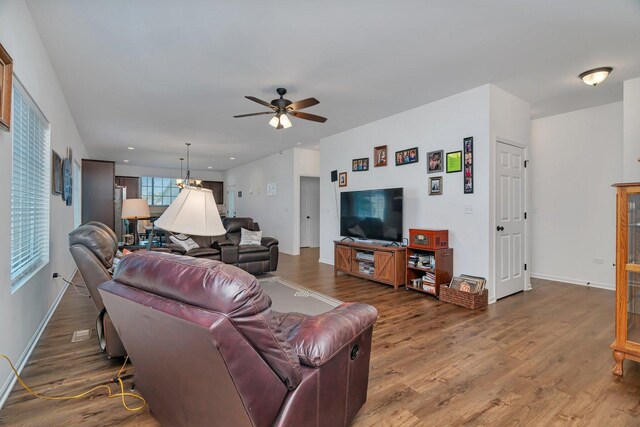 25626 S Geraldine Ct, Channahon, IL 60410 - living area featuring a ceiling fan, wood finished floors, baseboards, and recessed lighting
