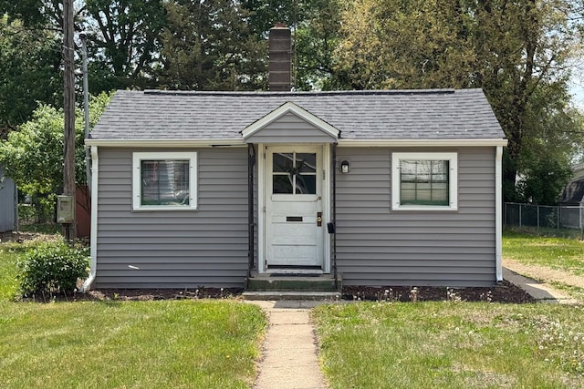 319 Belteberg Rd, Loves Park, IL 61111 - view of front facade featuring roof with shingles and an outbuilding