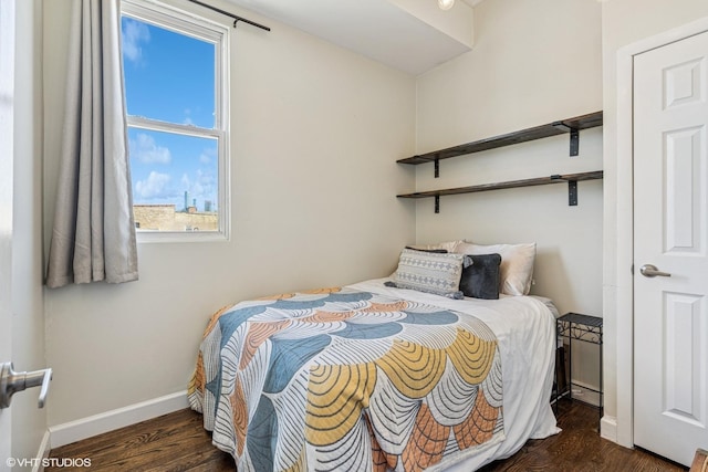 1460 W Ohio St Unit 3R, Chicago, IL 60642 - bedroom with wood finished floors and baseboards