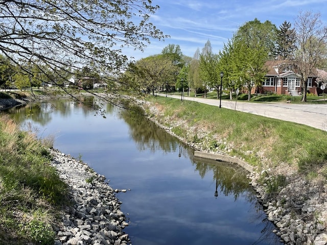 9600 W Shore Dr, Oak Lawn, IL 60453 - water view