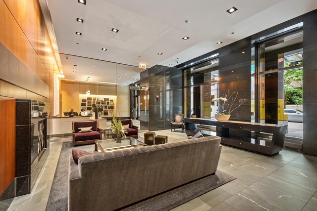 130 N Garland Ct Unit 3803, Chicago, IL 60602 - view of lobby