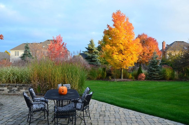 40W095 Carl Sandburg Rd, Saint Charles, IL 60175 - view of patio / terrace featuring outdoor dining space