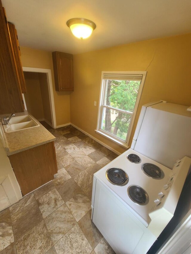 212 11th Ave, Sterling, IL 61081 - photo 28