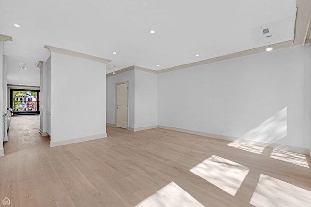 1646 N Orchard St Unit 2, Chicago, IL 60614 - unfurnished room featuring baseboards, light wood-type flooring, and recessed lighting