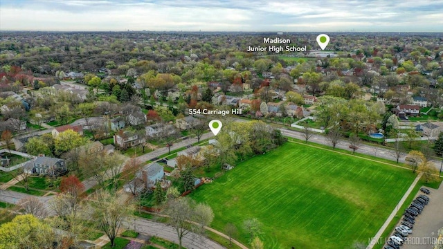 554 Carriage Hill Rd, Naperville, IL 60565 - drone / aerial view