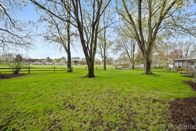 554 Carriage Hill Rd, Naperville, IL 60565 - view of yard