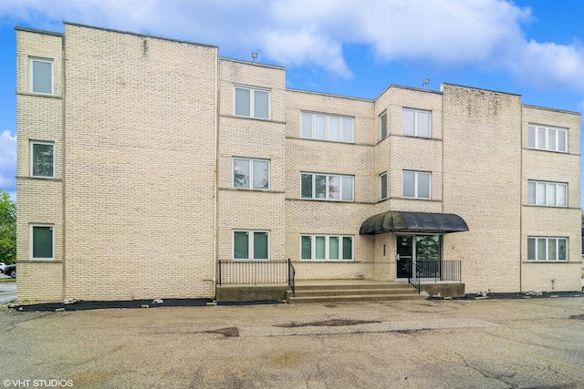 941 N NW Hwy Unit 2B, Park Ridge, IL 60068 - view of building exterior