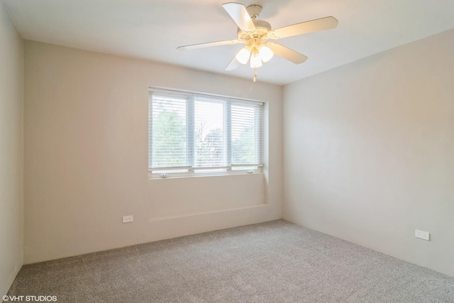 941 N NW Hwy Unit 2B, Park Ridge, IL 60068 - carpeted empty room with a ceiling fan
