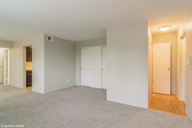 941 N NW Hwy Unit 2B, Park Ridge, IL 60068 - spare room with light carpet