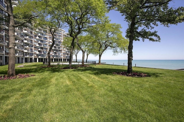 1630 Sheridan Rd Unit 1K, Wilmette, IL 60091 - view of community featuring a yard and a water view