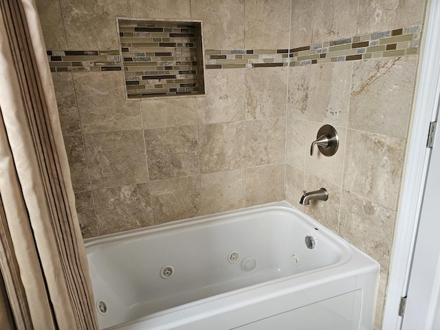 6710 W Harts Rd, Niles, IL 60714 - full bath with a combined bath / shower with jetted tub