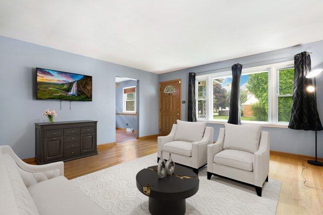 17708 Walter St, Lansing, IL 60438 - living area featuring wood finished floors and baseboards