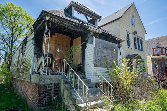8215 S Coles Ave, Chicago, IL 60617 - view of front of house