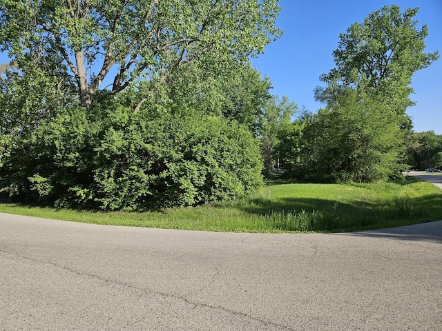 615 W Eastern Ave, Mchenry, IL 60051