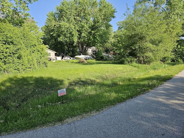 615 W Eastern Ave, Mchenry, IL 60051