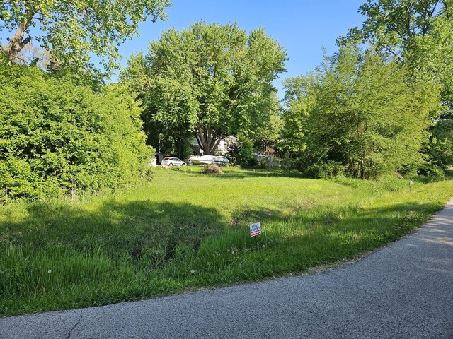 615 W Eastern Ave, Mchenry, IL 60051