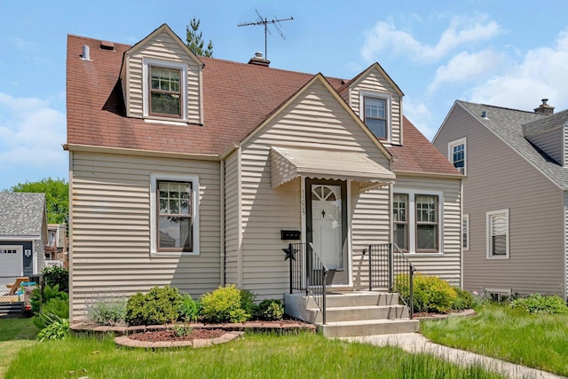 11025 S Millard Ave, Chicago, IL 60655 - cape cod house with a shingled roof