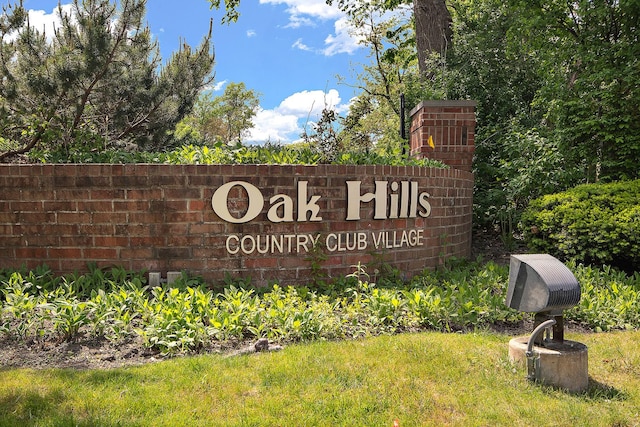 13151 S Westview Dr Unit 1B, Palos Heights, IL 60463 - view of community sign