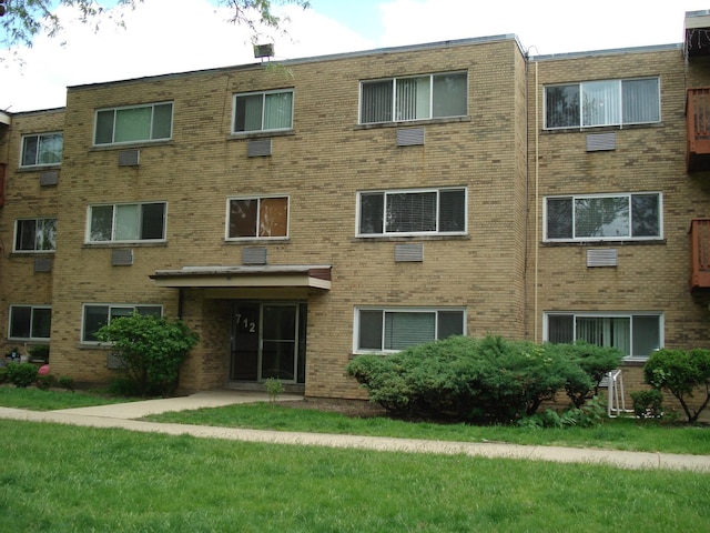 view of building exterior