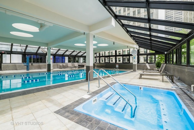 405 N Wabash Ave Unit 807, Chicago, IL 60611 - indoor pool featuring a patio